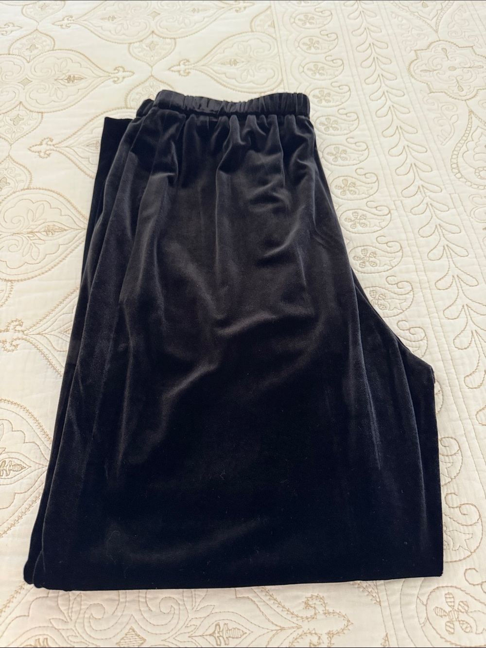 Alex Evenings Velvet Slim-Leg Pant Women's Velvet Wide Leg Pants Black Large